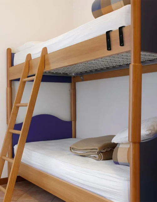 4Pcs Plastic Coated Bunk Bed Ladder Hook J Shaped Hanger Space Saving Secure Rail Attachment for Loft Bunk Beds Heavy Duty Hook